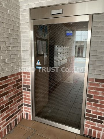 ベルメゾン天満のエントランス