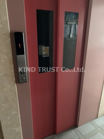 ベルメゾン天満のロビー