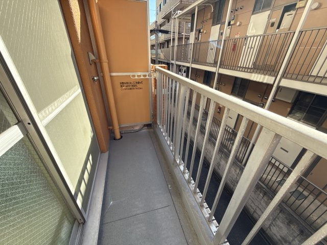 花影中村コーポのバルコニー