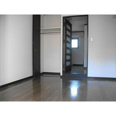 【居間・リビング】 | ライオンズマンション大博通り | 別号室の写真になります。現況優先。