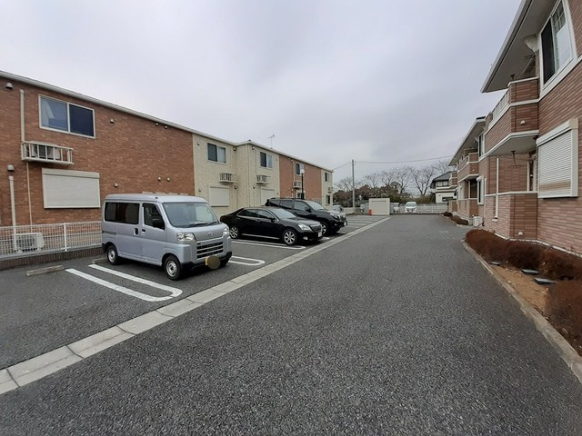 カレント　アドヴァンスⅠの駐車場