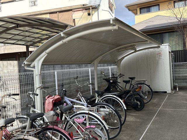 ロイヤルシャトーＭの外観