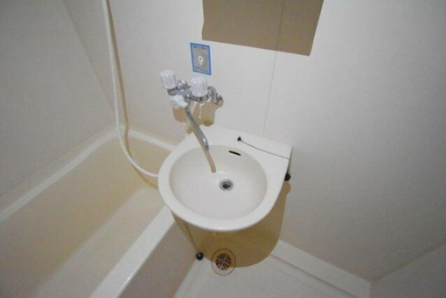 サングリーン小林の洗面所|別部屋の参考写真です。