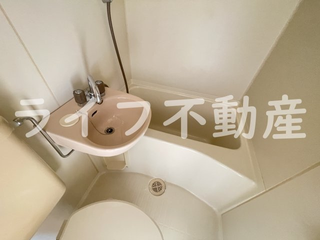 メゾン小若江の浴室|落ち着いた空間のお風呂です
