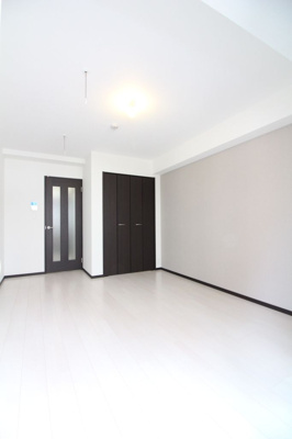 【居間・リビング】 | サムティ大橋南 | 別号室の写真になります。現況優先。