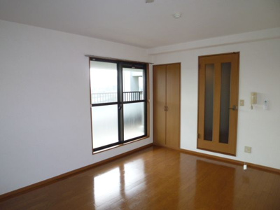 【内装】 | ピュアハイム | 別号室の写真になります。現況優先。