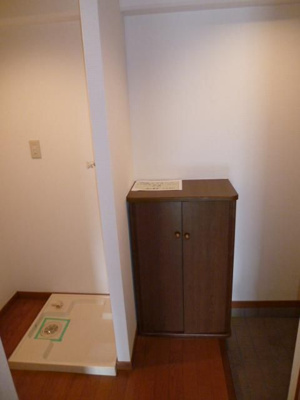 【玄関】 | ピュアハイム | 別号室の写真になります。現況優先。