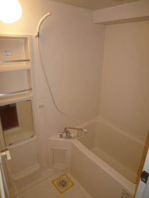 【浴室】 | ピュアハイム | 別号室の写真になります。現況優先。