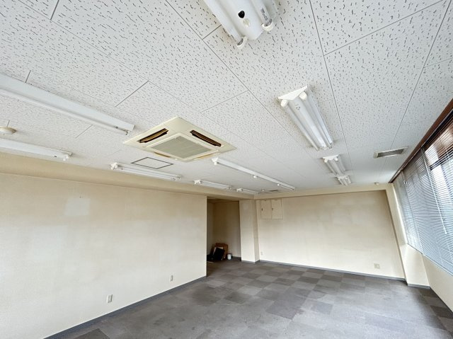 岸田ビルの内装