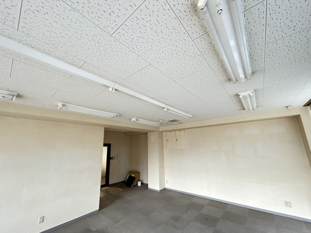 岸田ビルの内装