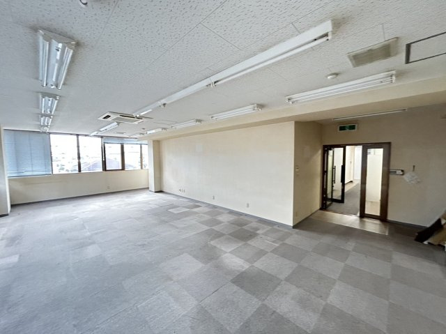 岸田ビルの内装