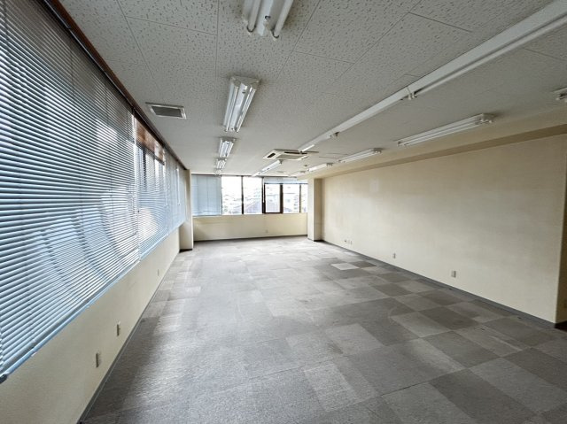 岸田ビルの内装