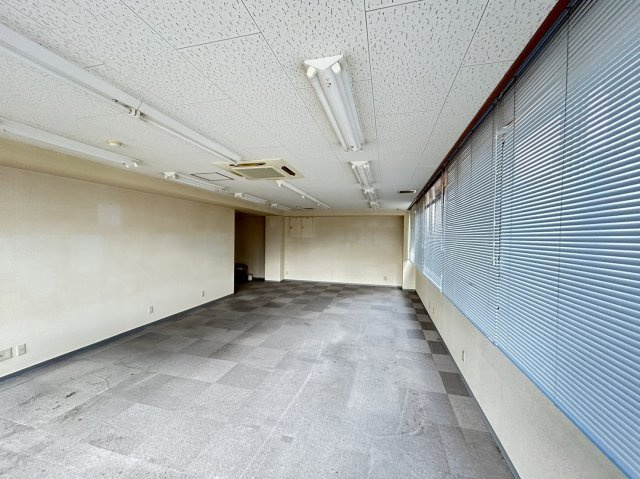 岸田ビルの内装