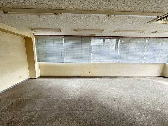 岸田ビルの内装