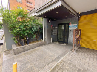 【エントランス】