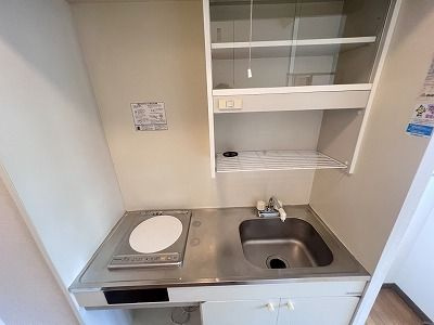 【キッチン】 | キャッスルマンション箱崎九大前 | 別号室の写真になります。現況優先。