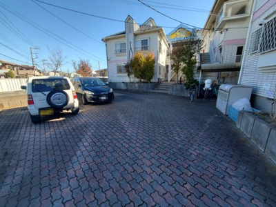 【駐車場】 | マウントップ | 駐車スペースもあります