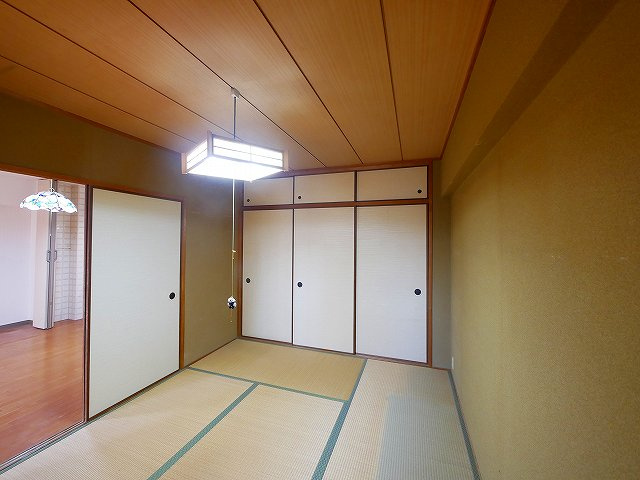 藤和奈良ハイタウンⅡの和室|日本らしい落ち着いた雰囲気の和室です