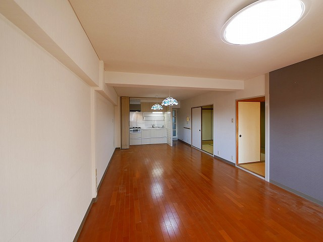 藤和奈良ハイタウンⅡの居間・リビング|おしゃれなリビングです