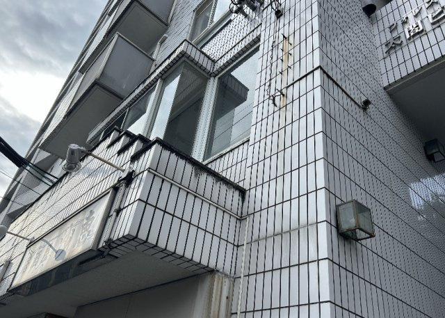 フォレスト太閤ビルの外観