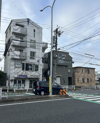 フォレスト太閤ビルの外観