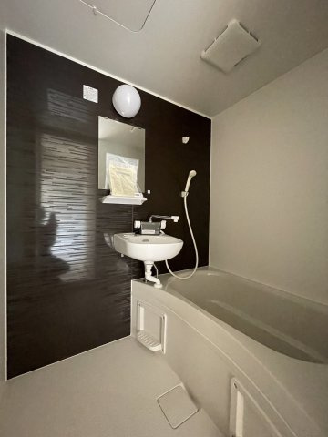 久留米市国分町の賃貸マンションの浴室|お風呂で日々の疲れを落としましょう