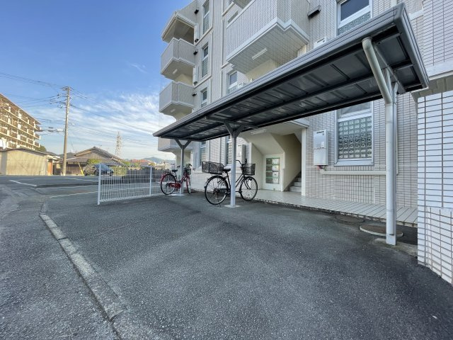 久留米市国分町の賃貸マンションのエントランス|清潔なエントランスです