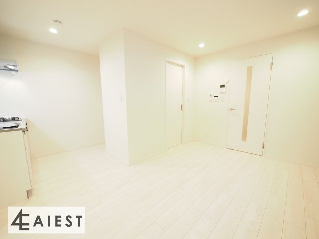 Maison庄内通の洋室