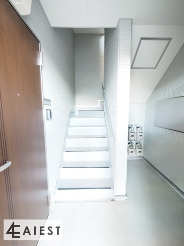 Maison庄内通のロビー