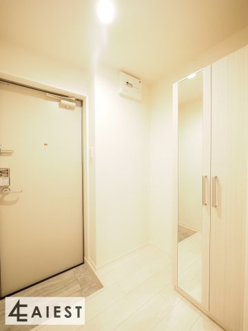 Maison庄内通の玄関