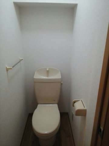 【トイレ】 | ロイヤル　イースト | シンプルで使いやすいトイレです