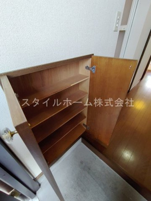 【玄関】 | セザンヌ小鷹野２