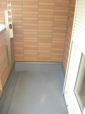 【バルコニー】 | アザレ | 開放的で明るい空間を演出してくれるバルコニーです