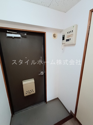 【玄関】 | メゾンエスペランス