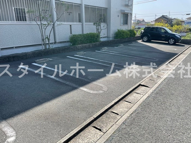 【駐車場】 | プレジール多米