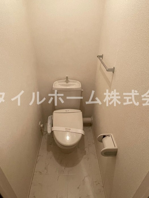 【トイレ】 | プレジール多米 | 別部屋写真です。
