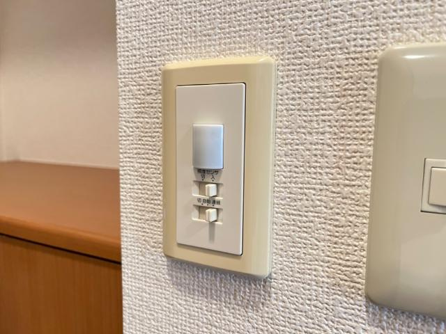 【設備】 | フィールドピアＥ | 人感照明センサー