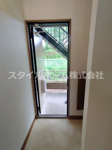 【内装】 | シャンテ・ラ・ヴィ北島　WEST | 別部屋写真です。