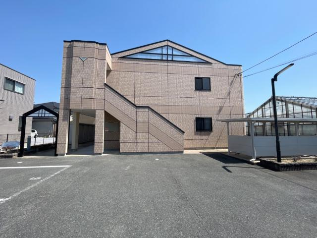 【駐車場】 | トラステージ | 外観写真（昼）