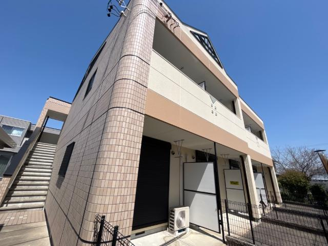 【外観】 | トラステージ | 外観写真（昼）