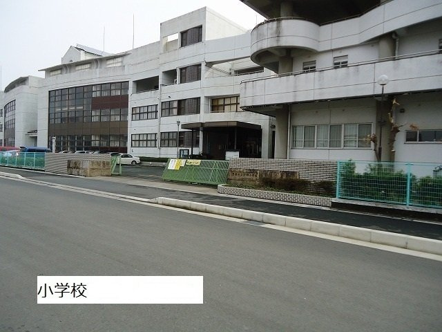 【周辺】 | ブリーズⅠ | 汐田小学校まで1100m