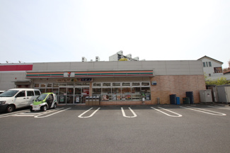 セブン－イレブン 横浜深谷町店まで350ｍ