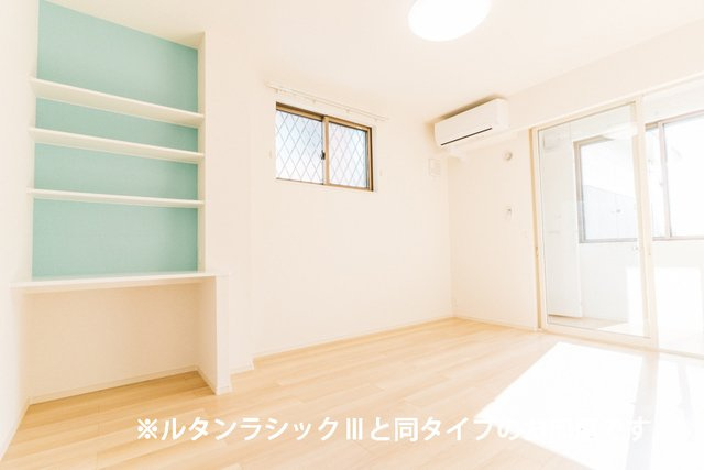 レジデンスまひるの居間・リビング|使いやすい居間です