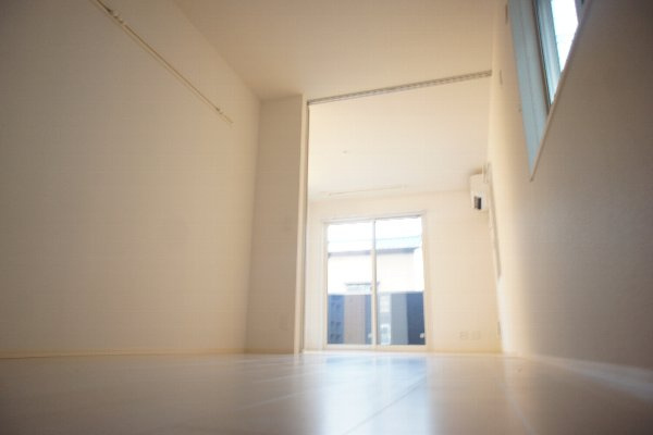【洋室】 | ディアコート | 個人の部屋や寝室として使える洋室です