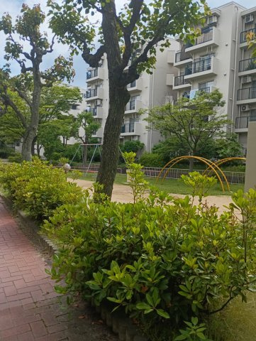 住道駅前住宅15号棟の周辺