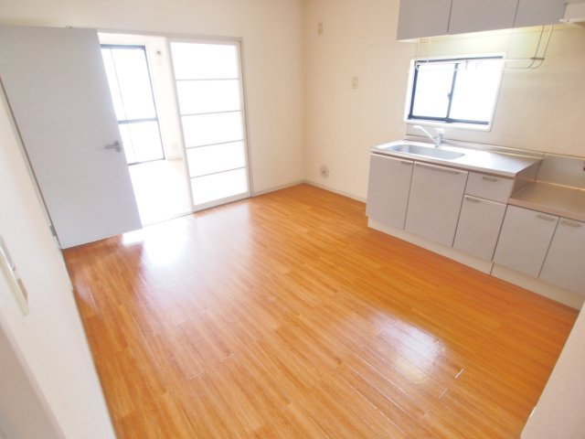 ウエストコートBの居間・リビング