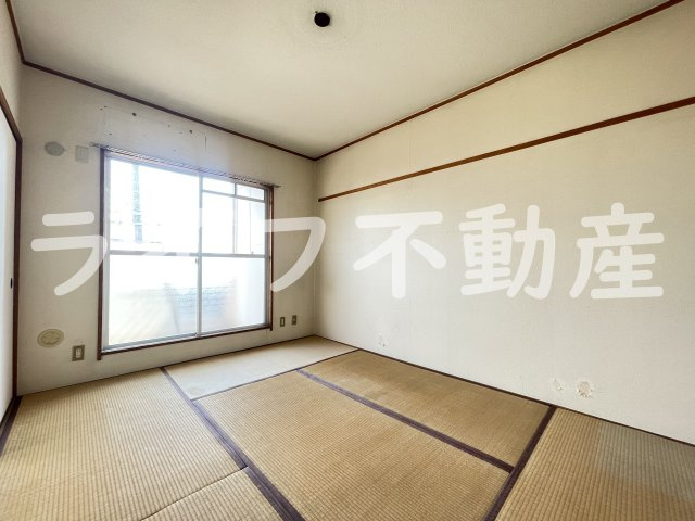 ハイツタカハシの和室|和室ならではの温かな和の空間で寛ぎの時間を過ごせます