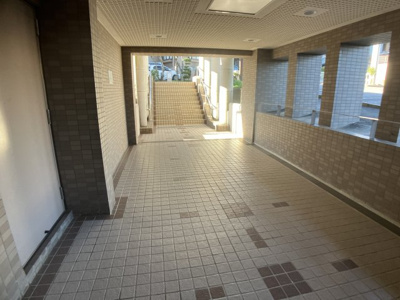 【ロビー】 | シャトー岡崎II番館