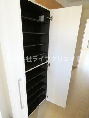【玄関】 | ヴィラサンライズ