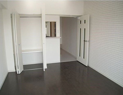 【居間・リビング】 | レジデンシャルヒルズ博多東 | 別号室の写真になります。現況優先。